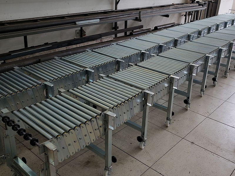 Esteira esticada em operação